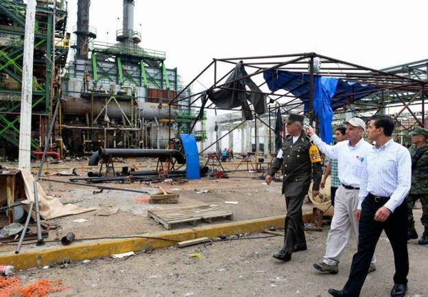 Sorprendentes fotos de la zona afectada del complejo petroquímico “Pajaritos” - Foto 2 