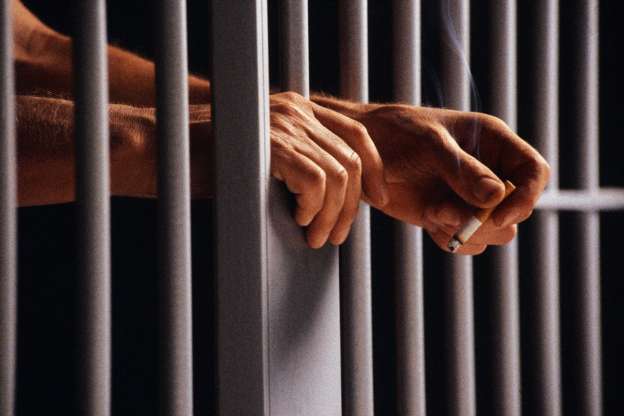 Hombre recibe condena de 365 años de prisión por múltiple homicidio  
