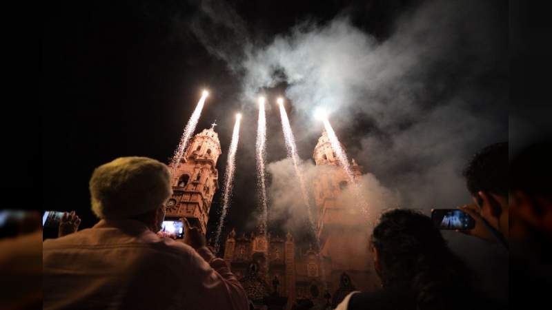 Con gran éxito, Gobierno de Morelia reactiva “Luces de Catedral” 