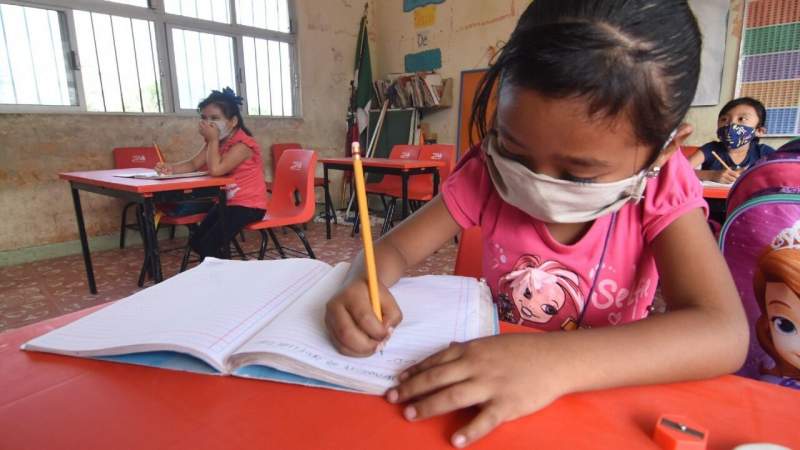 Pese a incremento en la incidencia de casos de Covid-19, se sigue preparando regreso a clases presenciales en Michoacán  