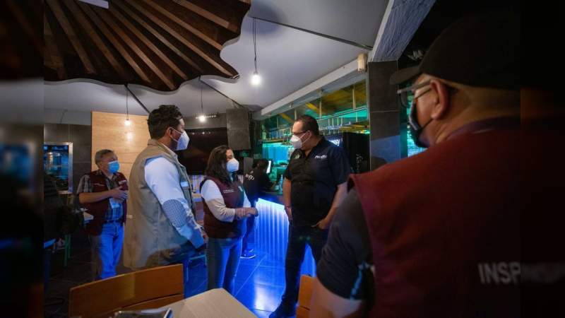 Continúan operativos de inspección en establecimientos de Morelia, Michoacán 
