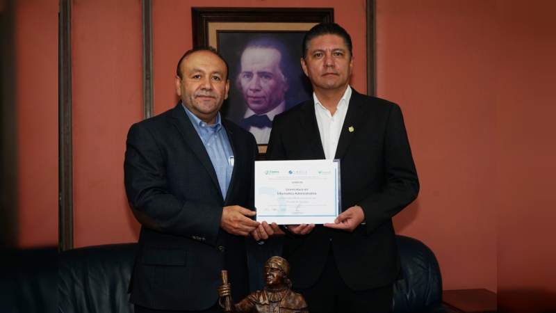 Acredita UMSNH, licenciatura en Informática Administrativa 