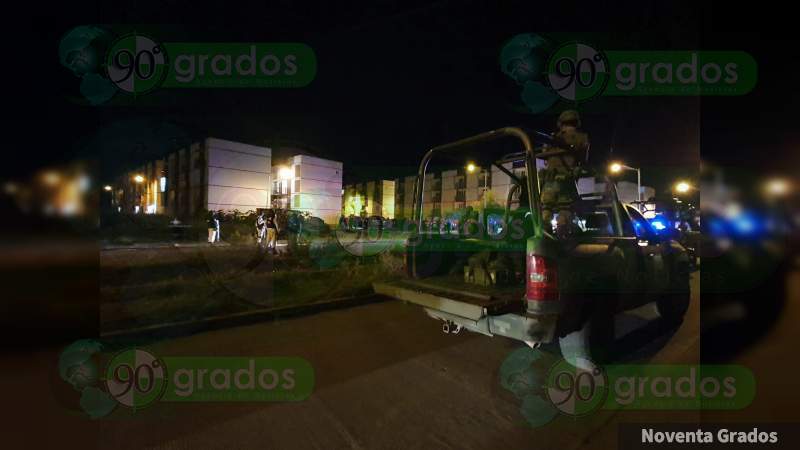 Atacan a policías en Fraccionamiento Acanto II de Zamora, Michoacán
