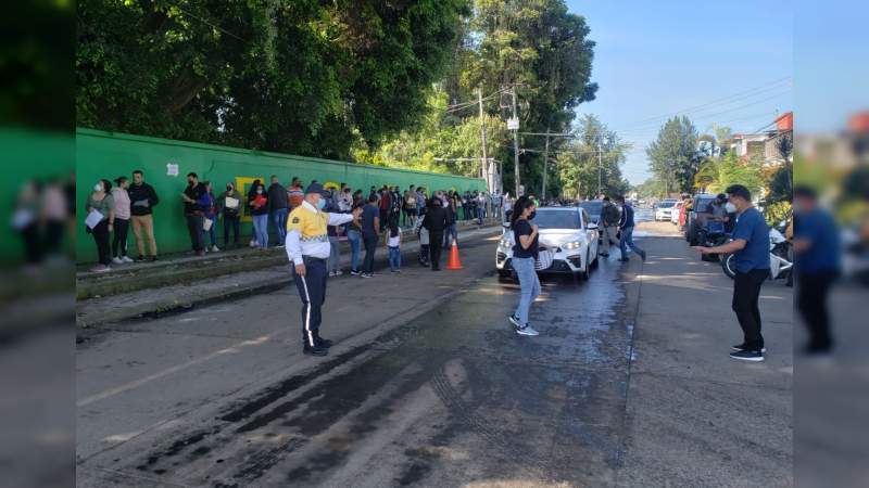 Despliegan operativos de vigilancia por jornada de vacunación contra Covid-19 en Uruapan 