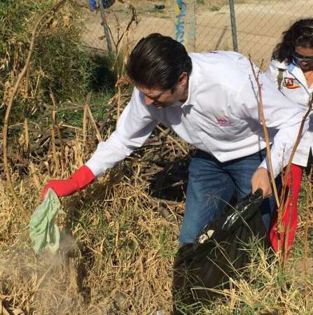 Realizan trabajo de limpieza con el fin de evitar inundaciones  - Foto 0 