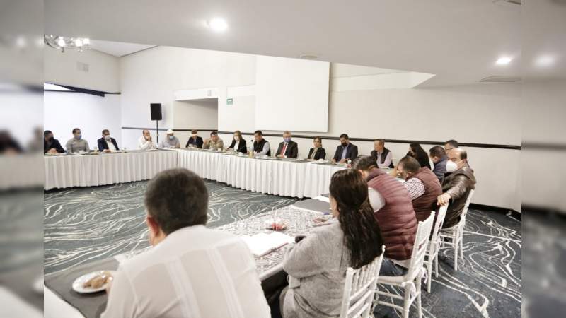 Convoca Ramírez Bedolla a alcaldes a definir proyectos e impulsar gestión de recursos