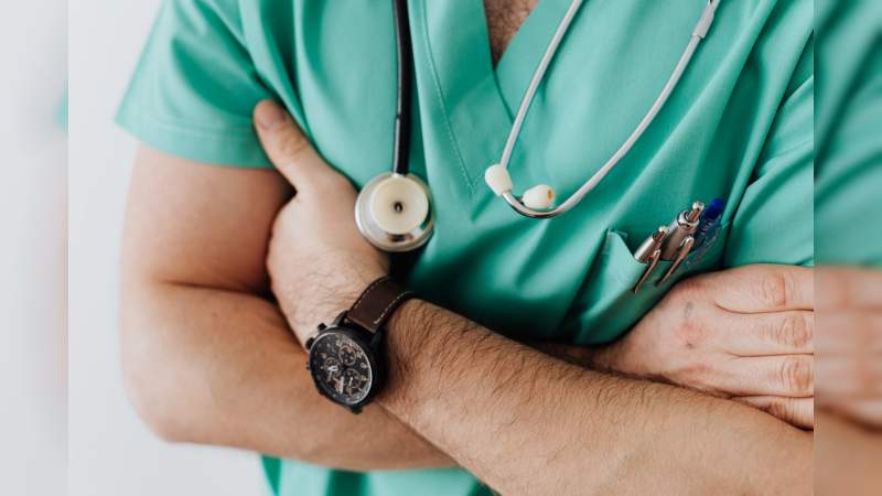 INSABI deuda salarios a médicos de CDMX 