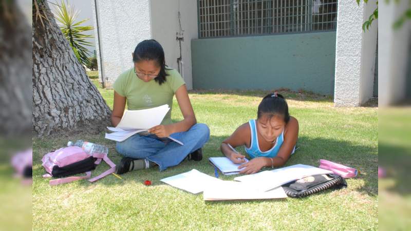 UMSNH eleva a 32 los programas de licenciatura acreditados 