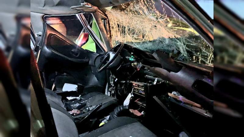 Choque entre taxi y particular deja 3 lesionados en la Zamora-Tangancícuaro 