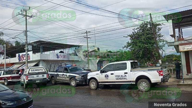 Hallan a hombre muerto y tapado con un costal, en la colonia El Colorín de Uruapan, Michoacán 