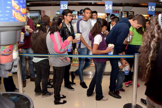 Jóvenes y pequeñas disfrutaron del programa “Apadrina a una Niña” - Foto 1 