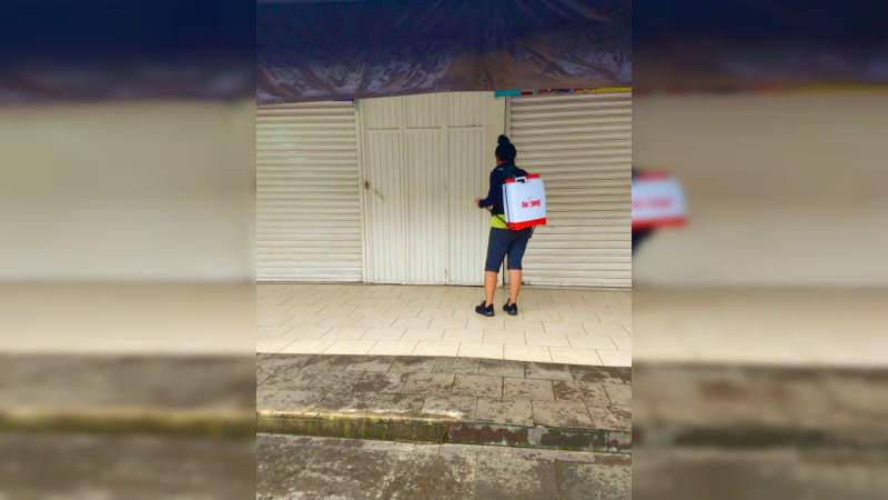 Fortalecen medidas preventivas en mercados municipales de Uruapan, Michoacán 