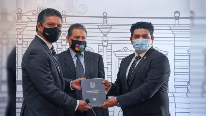 Presenta rector de la UMSNH Informe Anual ante el Congreso del Estado 