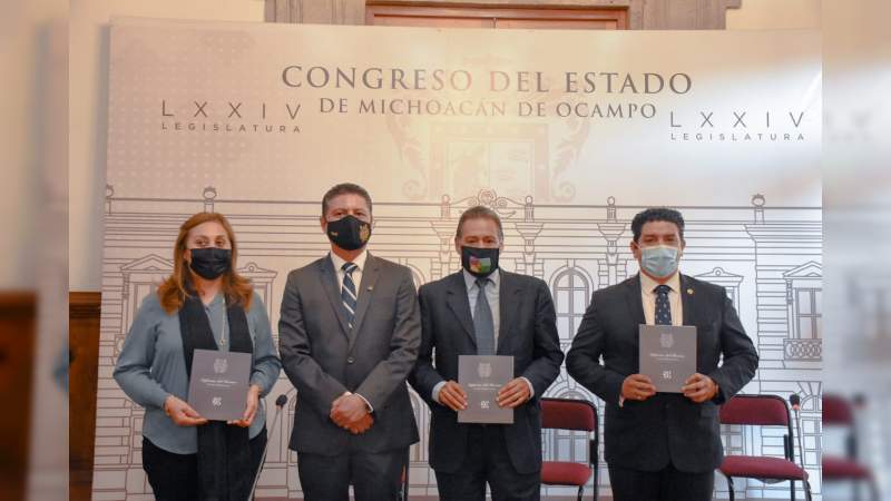 Presenta rector de la UMSNH Informe Anual ante el Congreso del Estado 