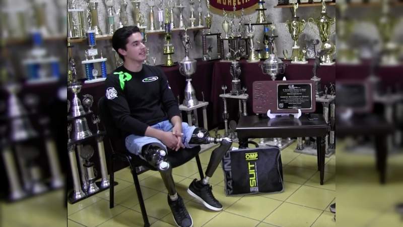 Alumno del ITM, escribe nueva historia en Nascar México Series