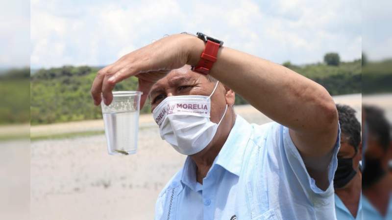 Siembra Desarrollo Rural de Morelia, 57 mil carpas en Teremendo de los Reyes 