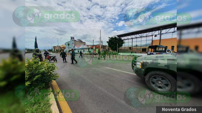 Persecución, balaceras y vehículos asegurados tras reporte de civiles armados, en Zamora, Michoacán  