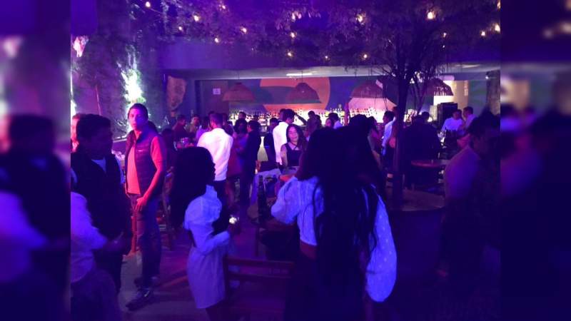 Suspende COEPRIS dos establecimientos nocturnos en Morelia, Michoacán