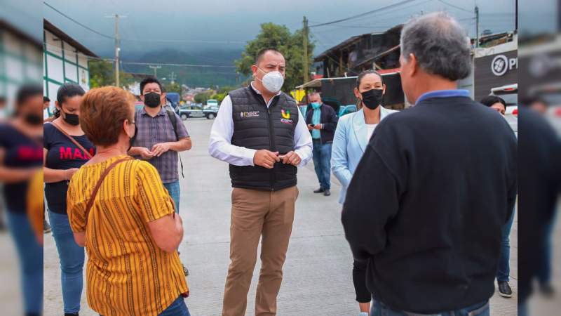 Entrega Gobierno de Uruapan obras públicas y pavimentación integral de calles 