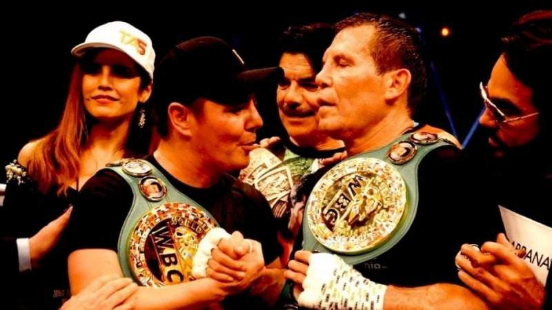 Travieso Arce ataca a Julio César Chávez: "Hasta su hijo, pinche bultazo fue campeón" 