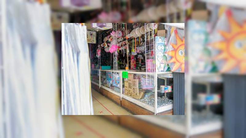 Papeleros de Michoacán prefieren seguir con malas ventas a que regresen los niños a clases  