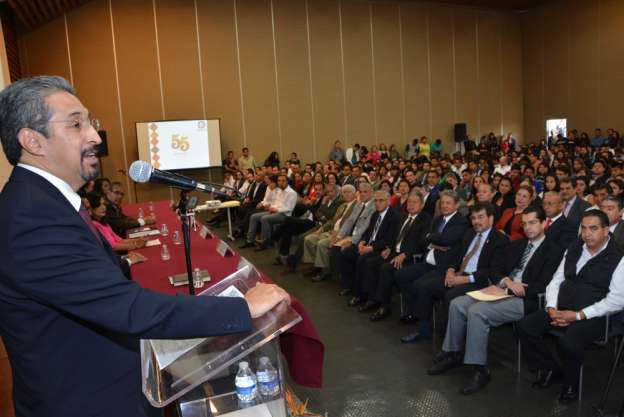 La UMSNH debe ser el corazón de un Michoacán pacífico y conciliador: Rector - Foto 1 