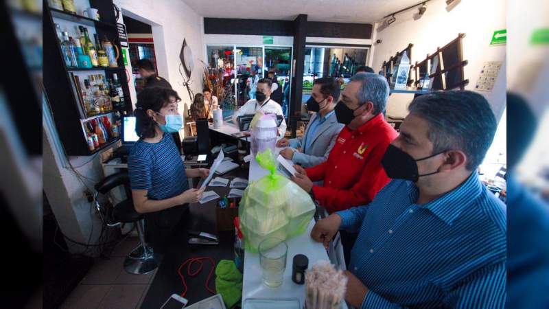 Verifican en Uruapan, Michoacán, establecimientos comerciales y de servicio cumplan con las medidas sanitarias