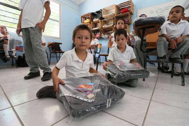 Continúa las acciones del programa CATIA en escuelas de muy alta marginación - Foto 0 