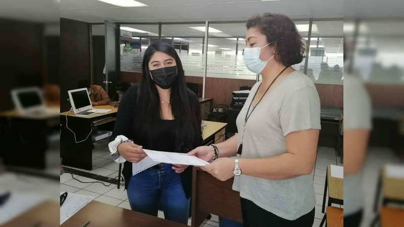 Inicia SEE entrega de más de mil 200 plazas a docentes michoacanos para ciclo escolar 2021-2022