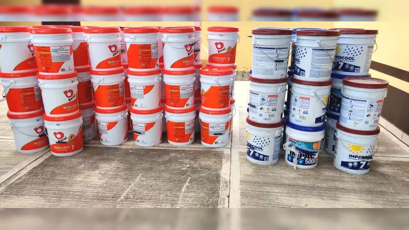 Proporciona SEE a 15 planteles de La Piedad insumos sanitarios y mobiliario 