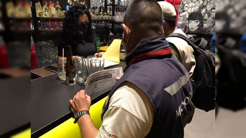 Suspenden 3 centros nocturnos en Uruapan, Michoacán 
