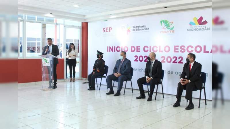 Arranca ciclo escolar 2021- 2022 en el CECyTEM en Michoacán