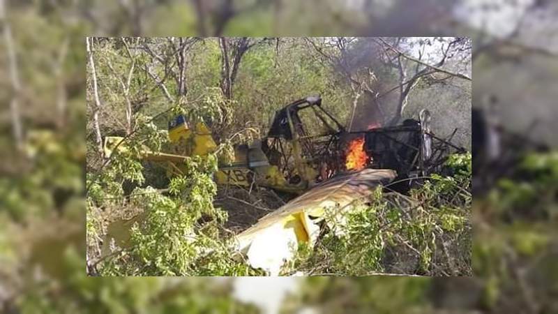 Muere calcinado piloto de avioneta al desplomarse en Tabasco  