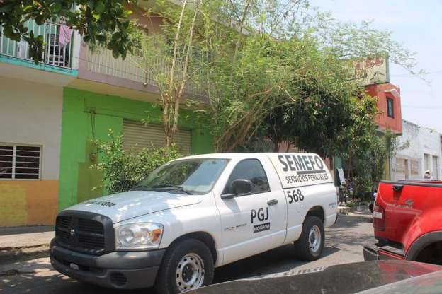 Localizan cadáver de un hombre en habitación de hotel, en Apatzingán, Michoacán - Foto 2 