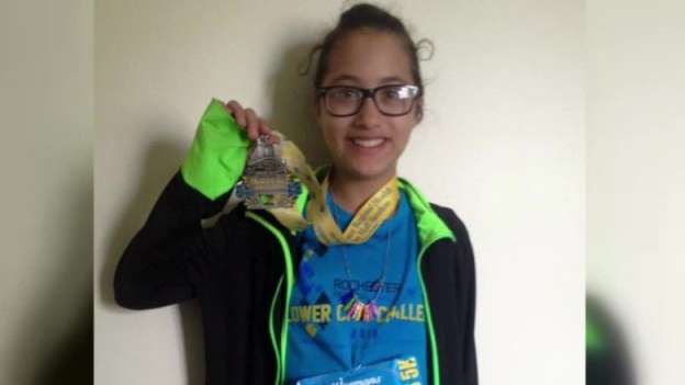 El error más satisfactorio, niña de 12 años corrió una media maratón 
