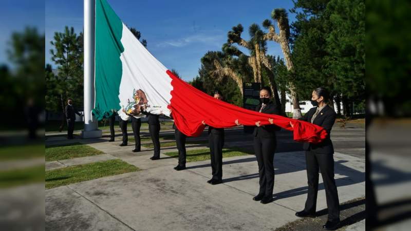 Conmemora UMSNH Aniversario de Independencia de México 