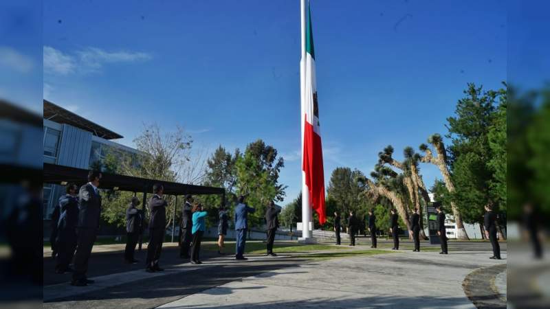 Conmemora UMSNH Aniversario de Independencia de México 