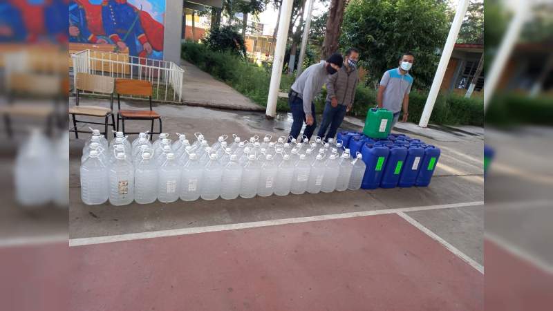 Entrega SEP y Conacyt 980 litros de gel antibacterial a secundarias generales de Morelia 