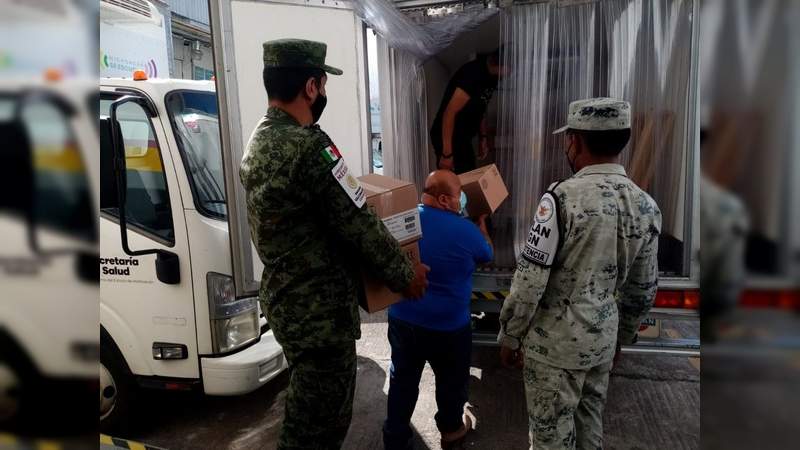 Recibe Ejército Mexicano  133,380 dosis de vacuna Pziser y 91,700 dosis de AstraZeneca