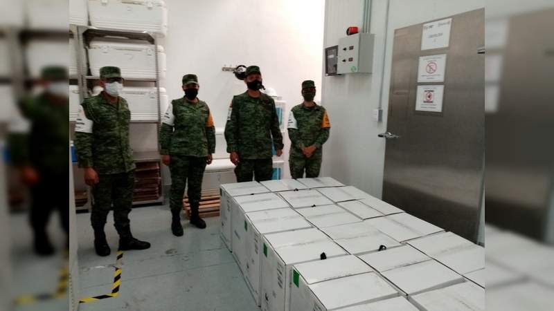 Recibe Ejército Mexicano  133,380 dosis de vacuna Pziser y 91,700 dosis de AstraZeneca
