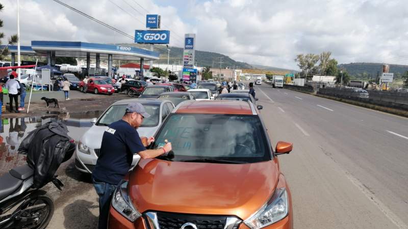 CNTE realiza caravana motorizada en Morelia 