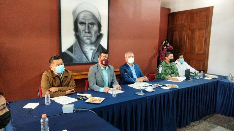 31 menores amparados para vacuna covid en Michoacán 