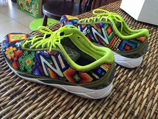 Hermosos tenis artesanales de manos de una mexicana  - Foto 1 