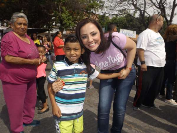 Los niños son parte fundamental para seguir trabajando por un mejor Michoacán: Adriana Hernández - Foto 4 
