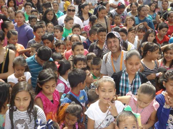 Los niños son parte fundamental para seguir trabajando por un mejor Michoacán: Adriana Hernández - Foto 6 