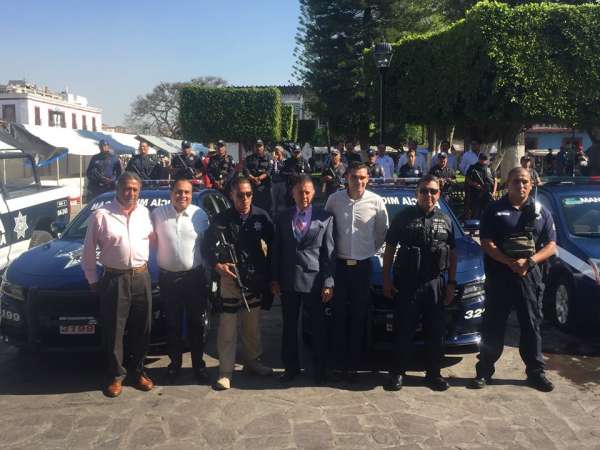 Fortalecen seguridad en la región Lerma-Chapala con entrega de patrullas  