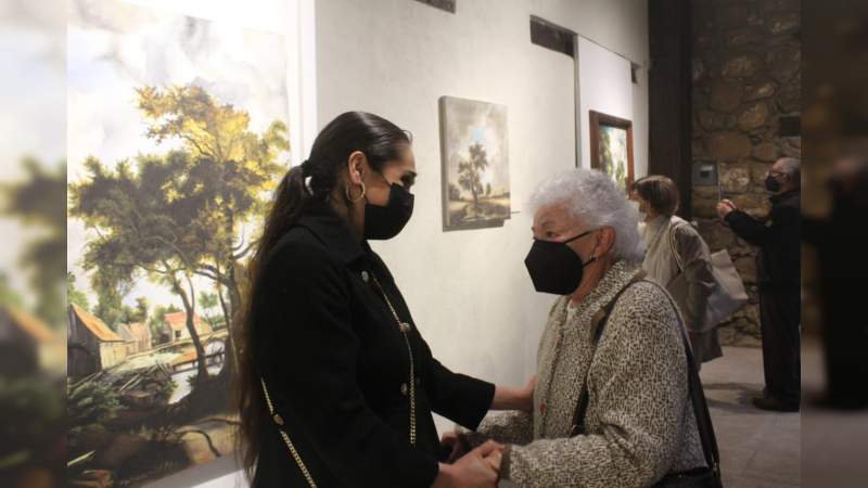 Inauguran foto galería y arte en honor a Alberto Rodríguez Molina en Pátzcuaro