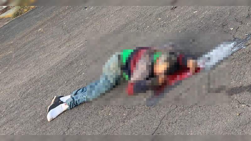 Vehículo atropella y arrastra a un hombre en Ario de Rayón, municipio de Zamora