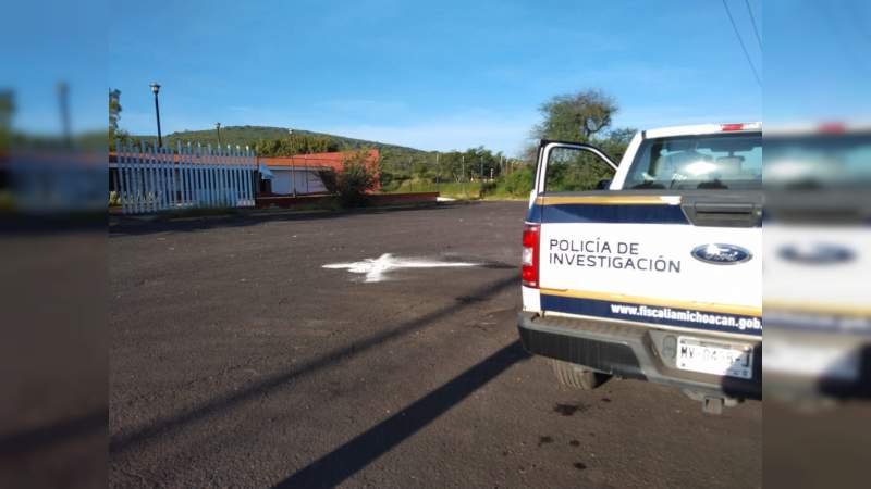 Vehículo atropella y arrastra a un hombre en Ario de Rayón, municipio de Zamora