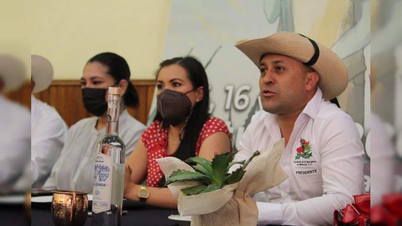 Anuncia Gobierno de Pátzcuaro “Mercadito Mezcalero” 